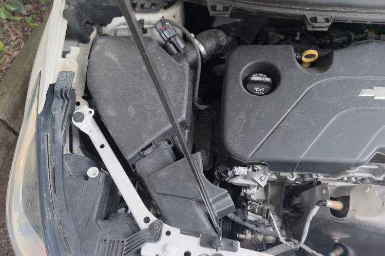 Used Chevrolet Cruze 2018 Redline 320 Automatic Pioneer Edition Engine Bay Right