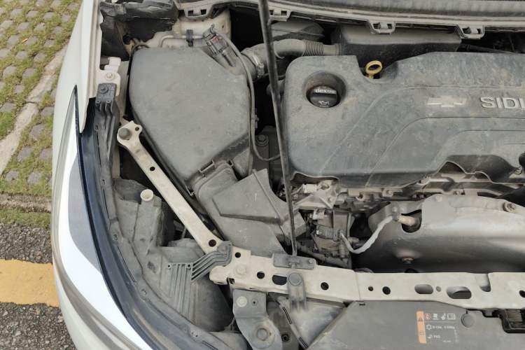 Used Chevrolet Cruze 2018 320 Automatic Pioneer Sunroof Edition Engine Bay Right