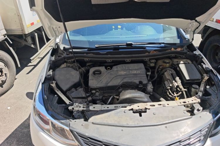 Used Chevrolet Cruze 2018 Redline 320 Automatic Pioneer Edition Engine Bay Right