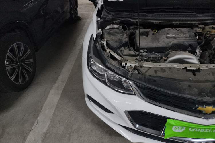 Used Chevrolet Cruze 2018 320 Automatic Pioneer Sunroof Edition Engine Bay Right