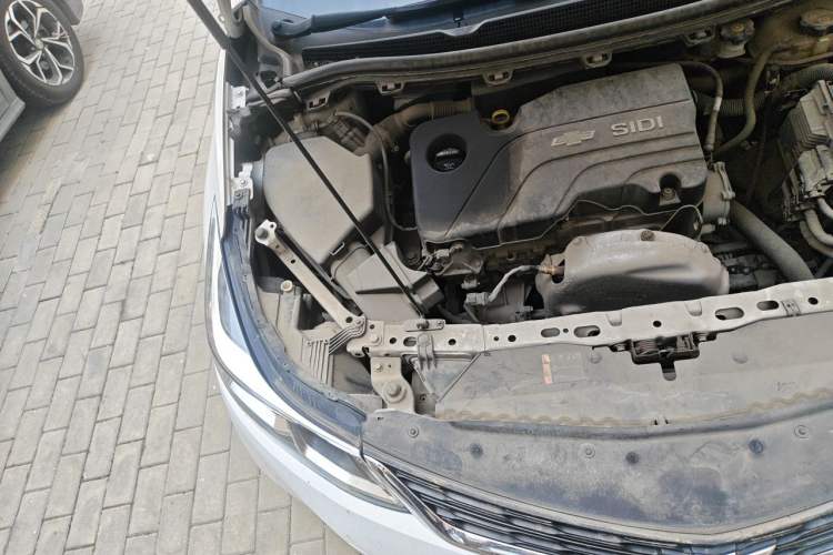 Used Chevrolet Cruze 2018 Revised Version 320 Automatic Pioneer Edition Engine Bay Right