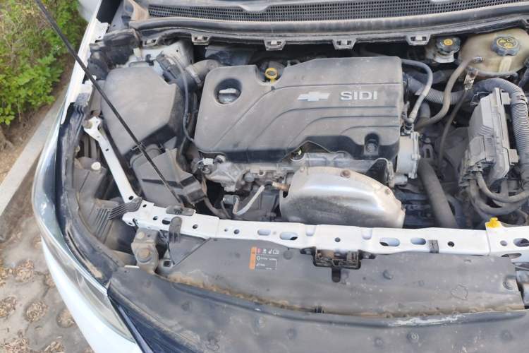 Used Chevrolet Cruze 2018 Redline 320 Automatic Pioneer Edition Engine Bay Right