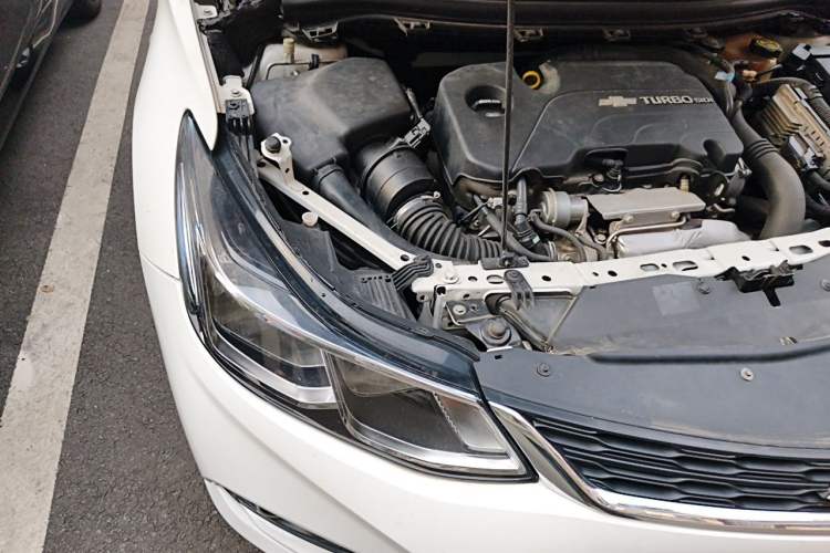 Used Chevrolet Cruze 2018 330T Dual-Clutch Xuanfeng Edition Engine Bay Right