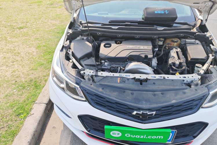 Used Chevrolet Cruze 2018 Redline 320 Automatic Pioneer Edition Engine Bay Right
