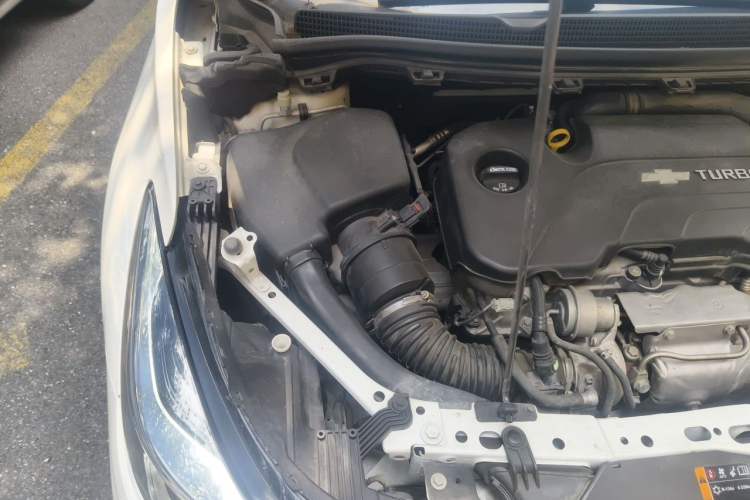 Used Chevrolet Cruze 2018 Redline 330T Dual-Clutch Flagship Edition Engine Bay Right