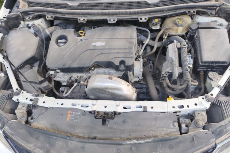 Used Chevrolet Cruze 2018 Redline 320 Automatic Pioneer Edition Engine Bay