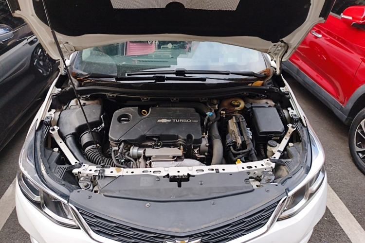 Used Chevrolet Cruze 2018 330T Dual-Clutch Xuanfeng Edition Engine Bay