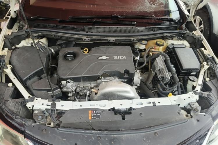 Used Chevrolet Cruze 2018 320 Automatic Pioneer Sunroof Edition Engine Bay