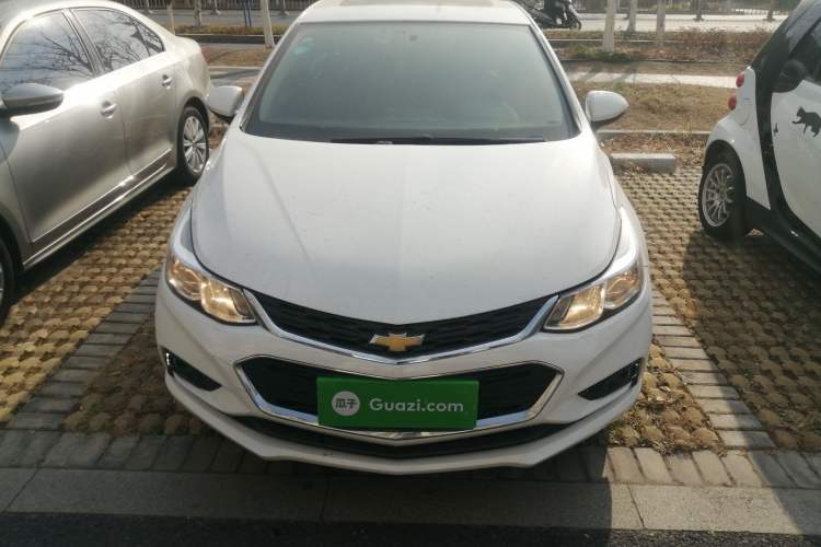 Used Chevrolet Cruze 2018 320 Automatic Pioneer Sunroof Edition Exterior 1