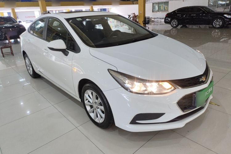 Used Chevrolet Cruze 2018 320 Automatic Pioneer Sunroof Edition Exterior 2