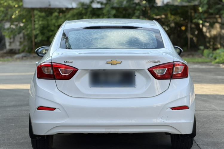 Used Chevrolet Cruze 2018 320 Automatic Pioneer Sunroof Edition Exterior 2