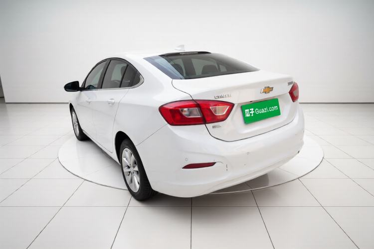 Used Chevrolet Cruze 2018 320 Automatic Xuanfeng Urban Edition Exterior 3