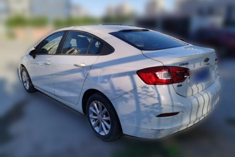 Used Chevrolet Cruze 2018 320 Automatic Pioneer Sunroof Edition Exterior 3