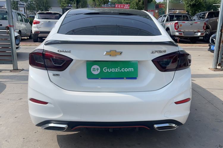 Used Chevrolet Cruze 2018 Revised Version 320 Manual Pioneer Edition Exterior 4