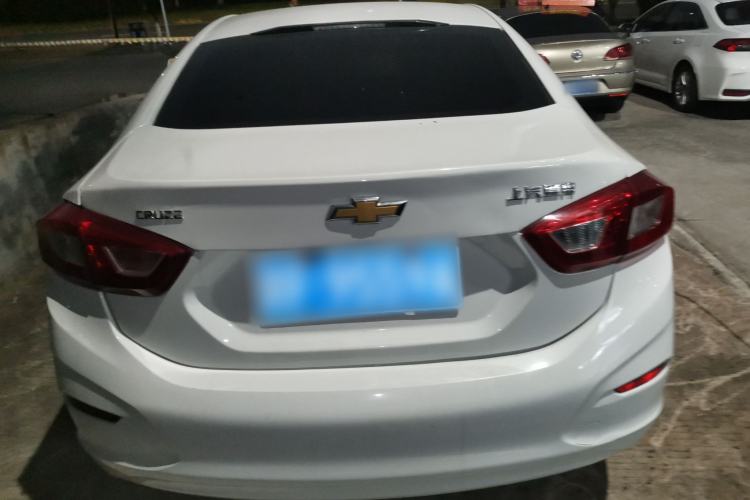 Used Chevrolet Cruze 2018 320 Automatic Pioneer Sunroof Edition Exterior 4