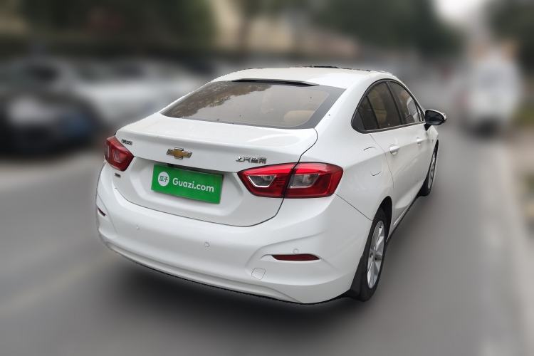 Used Chevrolet Cruze 2018 320 Automatic Pioneer Sunroof Edition Exterior 5