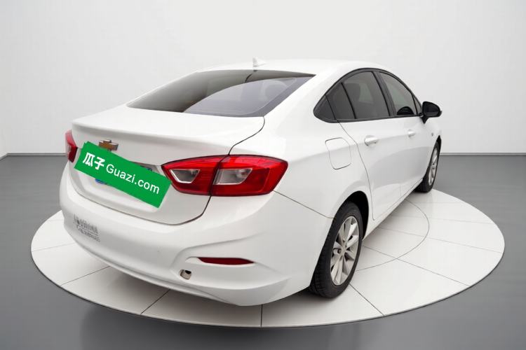 Used Chevrolet Cruze 2018 320 Automatic Pioneer Sunroof Edition Exterior 5