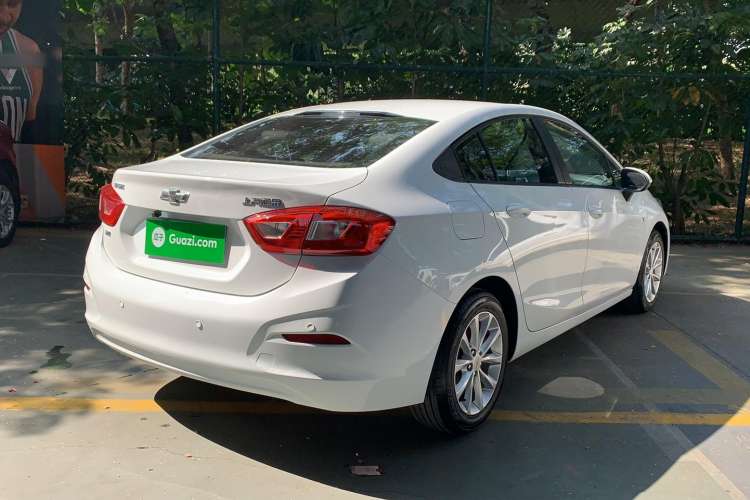 Used Chevrolet Cruze 2018 320 Automatic Pioneer Sunroof Edition Exterior 5