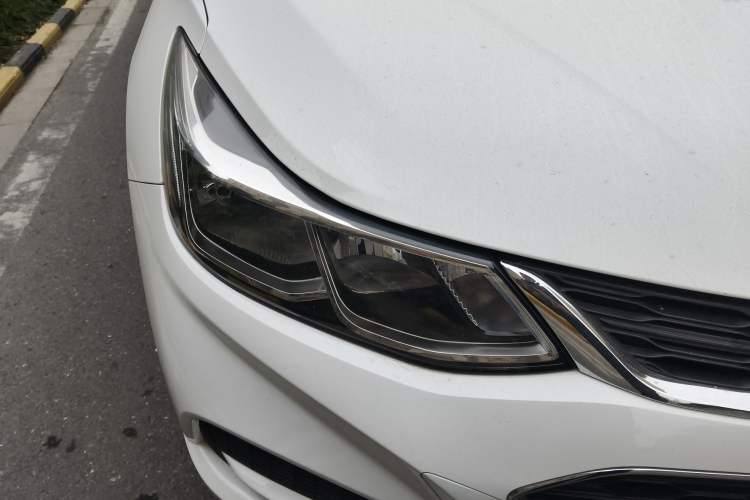Used Chevrolet Cruze 2018 320 Automatic Pioneer Sunroof Edition Exterior 6