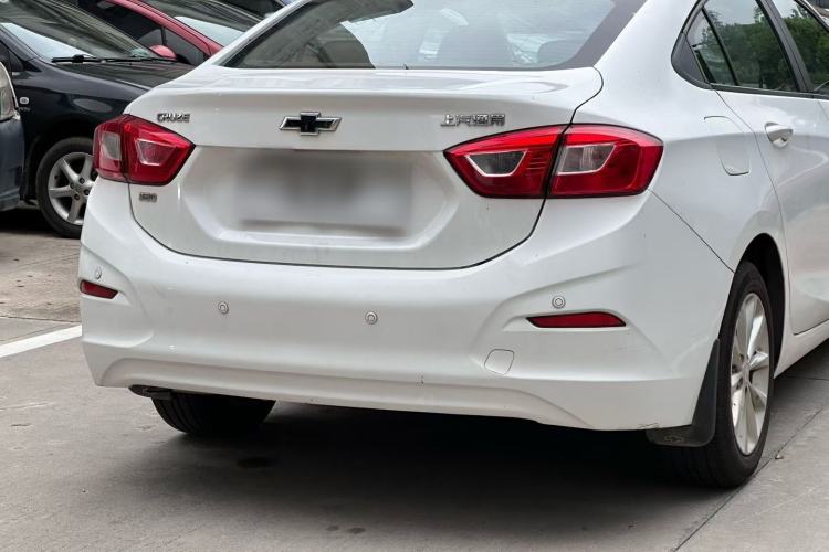 Used Chevrolet Cruze 2018 320 Automatic Pioneer Sunroof Edition Exterior 6