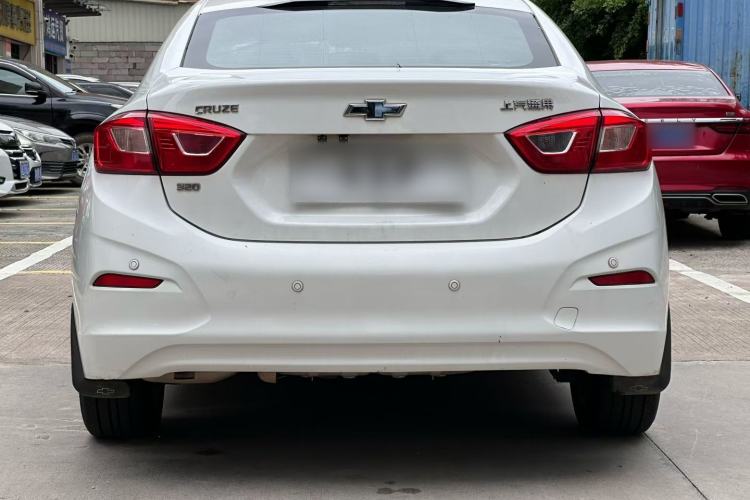 Used Chevrolet Cruze 2018 320 Automatic Pioneer Sunroof Edition Exterior 7