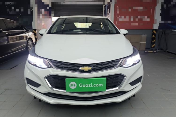 Used Chevrolet Cruze 2018 320 Automatic Pioneer Sunroof Edition Front