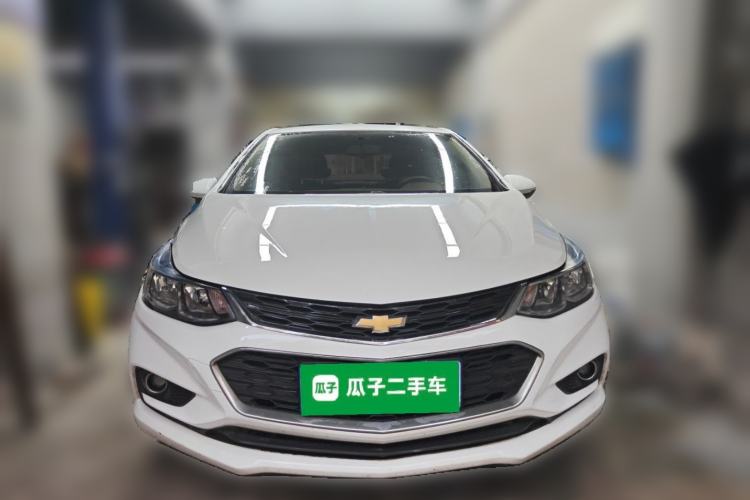Used Chevrolet Cruze 2018 320 Manual Xuanfeng Edition Front