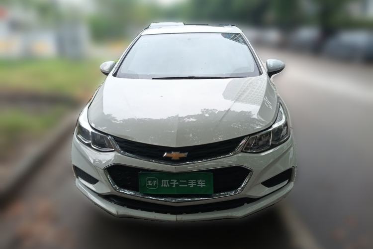 Used Chevrolet Cruze 2018 320 Automatic Pioneer Sunroof Edition Front
