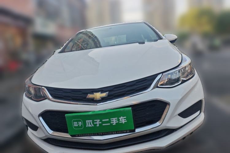 Used Chevrolet Cruze 2018 Hatchback 320 Automatic Pioneer Sunroof Edition Front