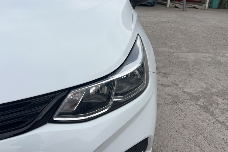 Used Chevrolet Cruze 2018 Redline 320 Automatic Pioneer Edition Front