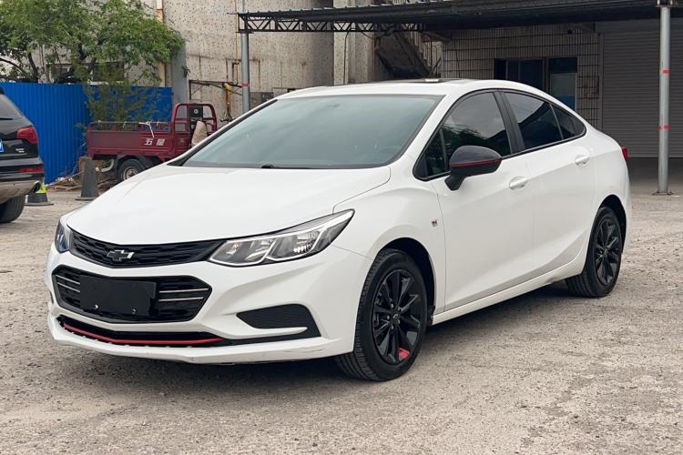 Used Chevrolet Cruze 2018 Redline 320 Automatic Pioneer Edition Front Left 45 Deg