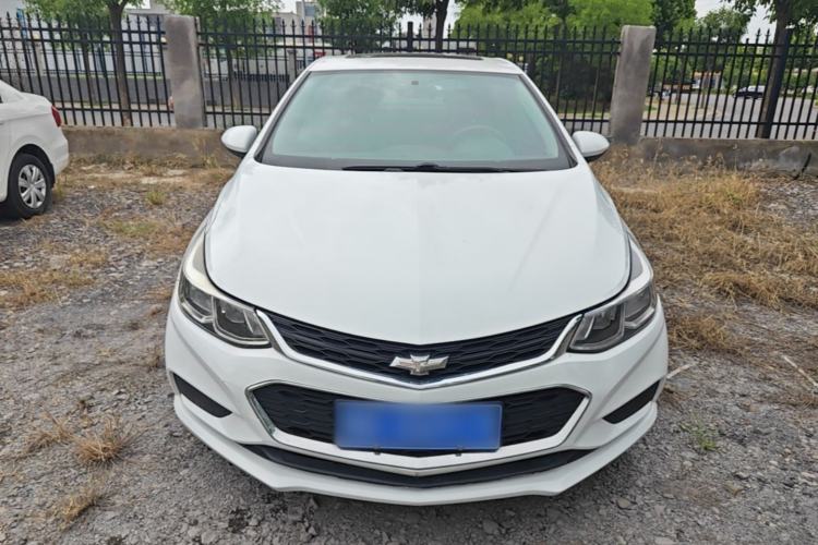 Used Chevrolet Cruze 2018 320 Automatic Pioneer Sunroof Edition Front
