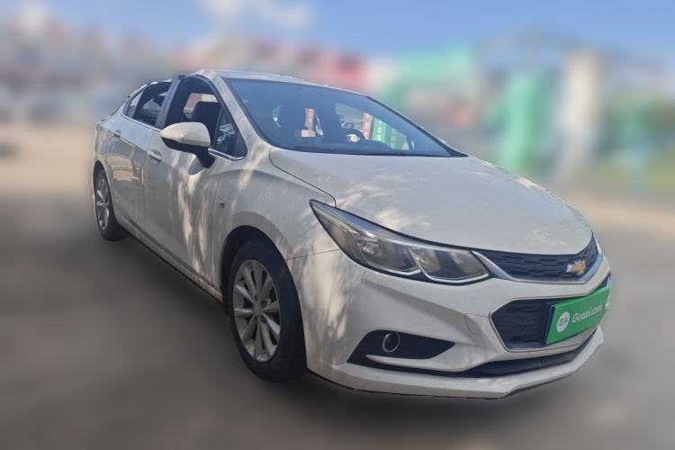 Used Chevrolet Cruze 2018 320 Automatic Xuanfeng Edition Front Right 45 Deg