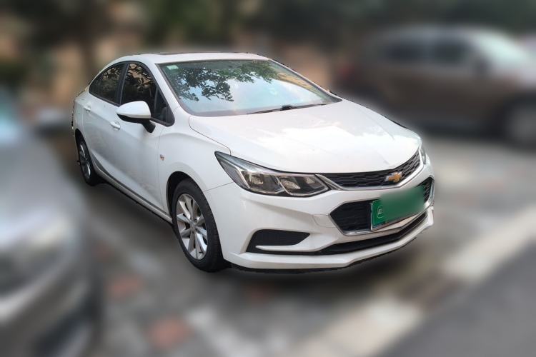 Used Chevrolet Cruze 2018 Revised Version 320 Automatic Pioneer Edition Front Right 45 Deg