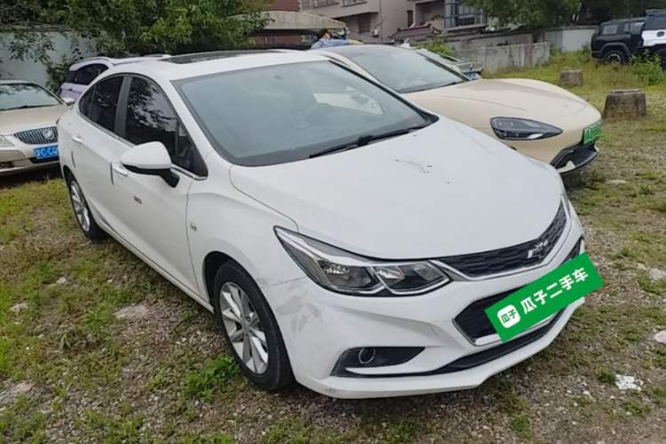 Used Chevrolet Cruze 2018 320 Automatic Xuanfeng Urban Edition Front Right 45 Deg
