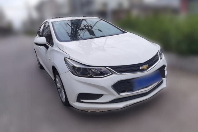 Used Chevrolet Cruze 2018 320 Automatic Pioneer Sunroof Edition Front Right 45 Deg