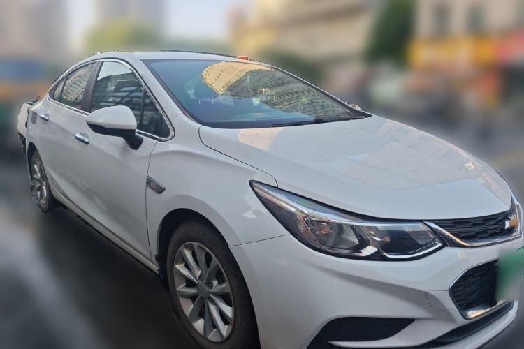 Used Chevrolet Cruze 2018 Hatchback 320 Automatic Pioneer Sunroof Edition Front Right 45 Deg