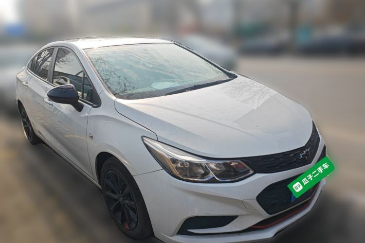 Used Chevrolet Cruze 2018 Redline 320 Automatic Pioneer Edition Front Right 45 Deg