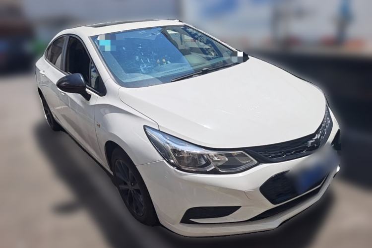 Used Chevrolet Cruze 2018 Redline 320 Automatic Pioneer Edition Front Right 45 Deg