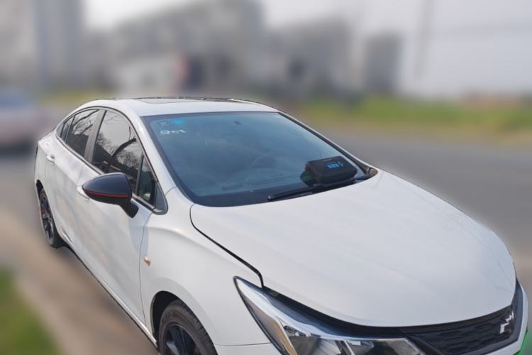 Used Chevrolet Cruze 2018 Redline 320 Automatic Pioneer Edition Front Right 45 Deg