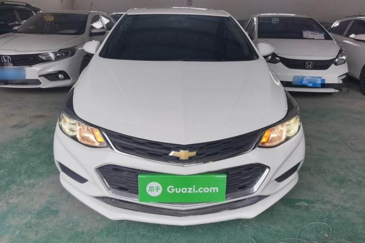 Used Chevrolet Cruze 2018 320 Automatic Pioneer Sunroof Edition Front