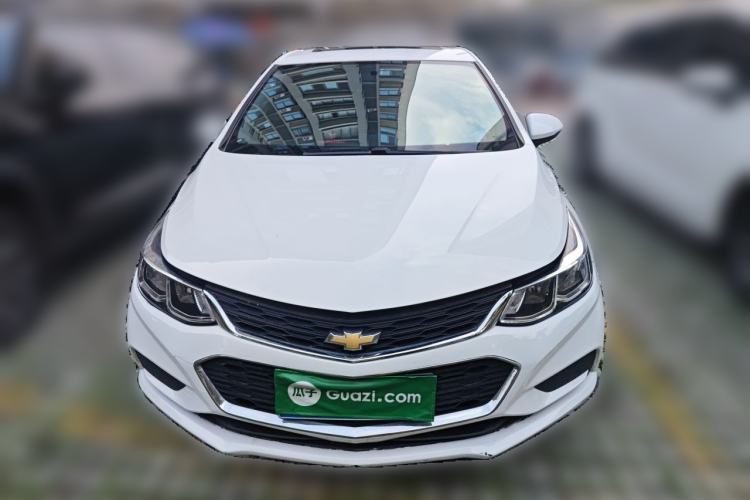 Used Chevrolet Cruze 2018 Hatchback 320 Automatic Pioneer Sunroof Edition Front