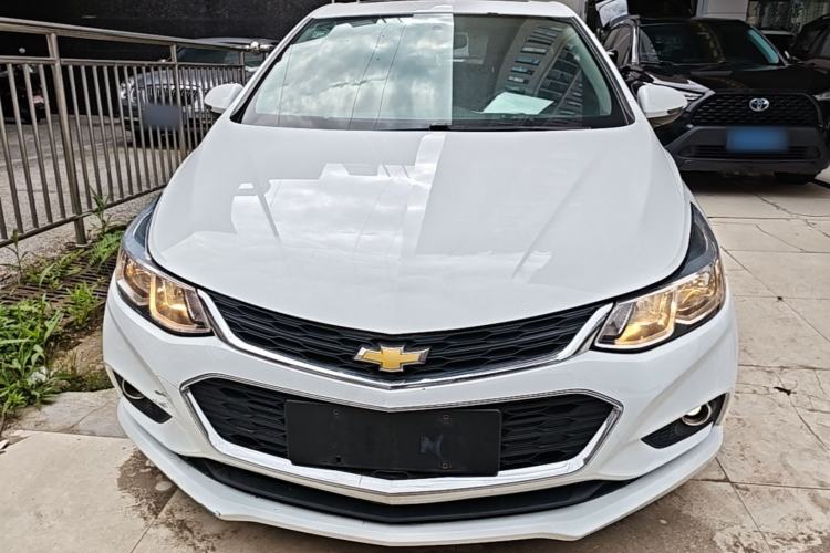 Used Chevrolet Cruze 2018 Hatchback 320 Automatic Xuanfeng Edition Front