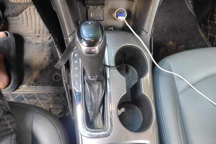 Used Chevrolet Cruze 2018 320 Automatic Pioneer Sunroof Edition Gear Lever