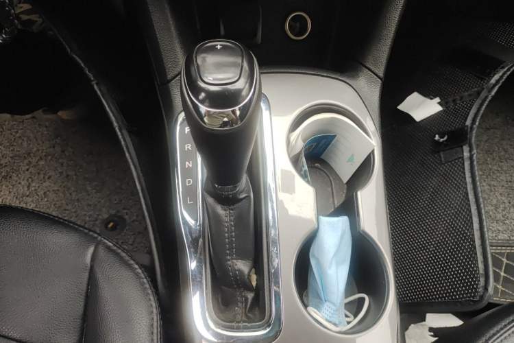 Used Chevrolet Cruze 2018 320 Automatic Pioneer Sunroof Edition Gear Lever