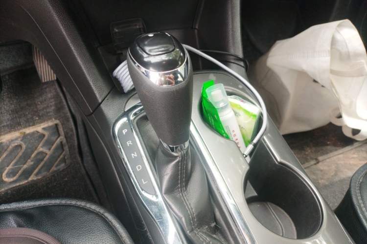 Used Chevrolet Cruze 2018 320 Automatic Pioneer Sunroof Edition Gear Lever
