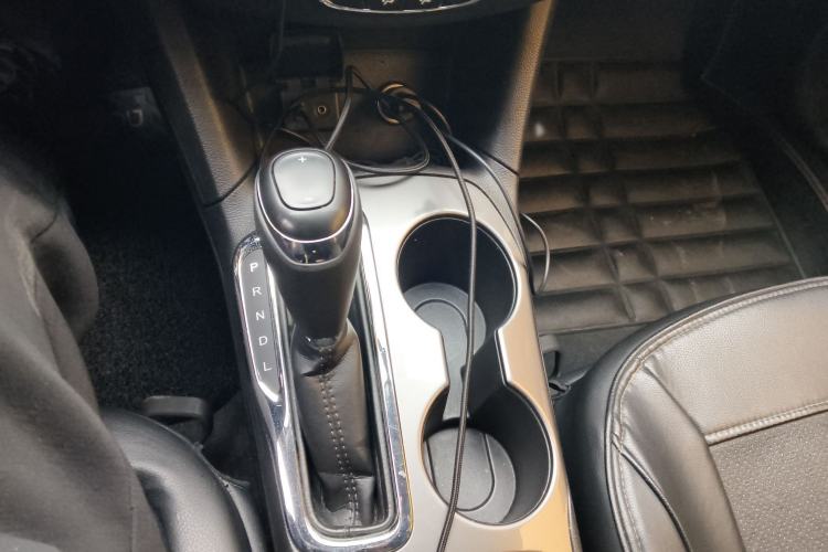 Used Chevrolet Cruze 2018 320 Automatic Pioneer Sunroof Edition Gear Lever