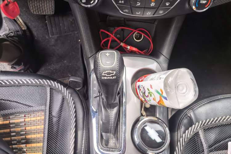 Used Chevrolet Cruze 2018 320 Automatic Pioneer Sunroof Edition Gear Lever