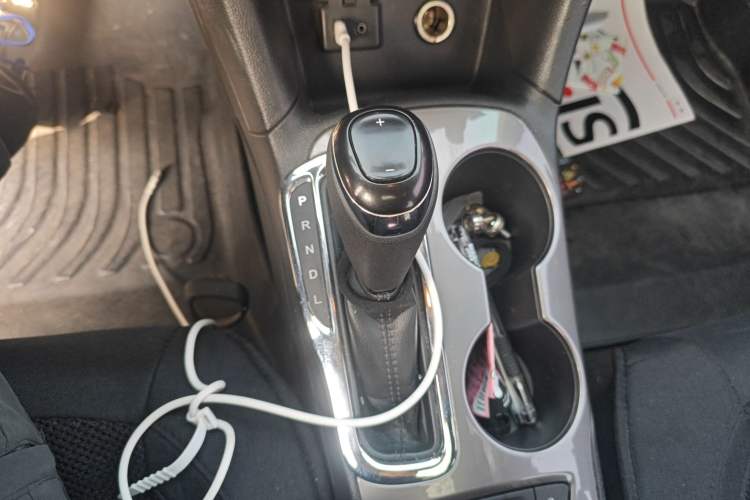 Used Chevrolet Cruze 2018 Redline 320 Automatic Pioneer Edition Gear Lever