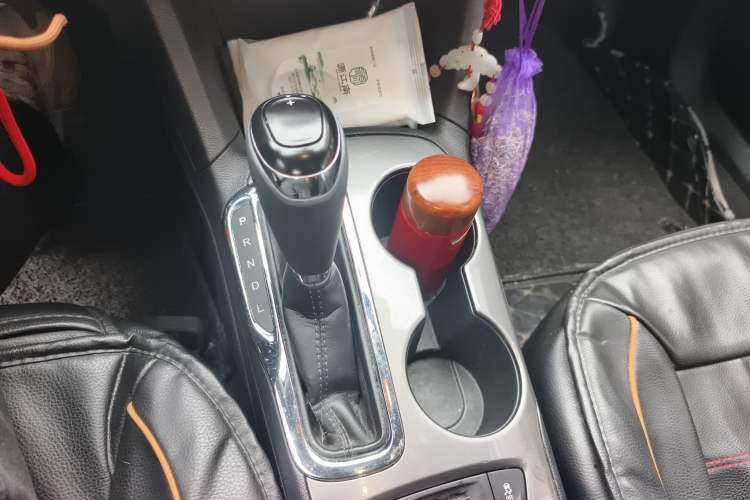Used Chevrolet Cruze 2018 320 Automatic Pioneer Sunroof Edition Gear Lever
